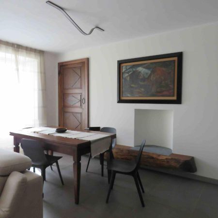 Les Fleuves - Buthier Apartment Aosta Bagian luar foto