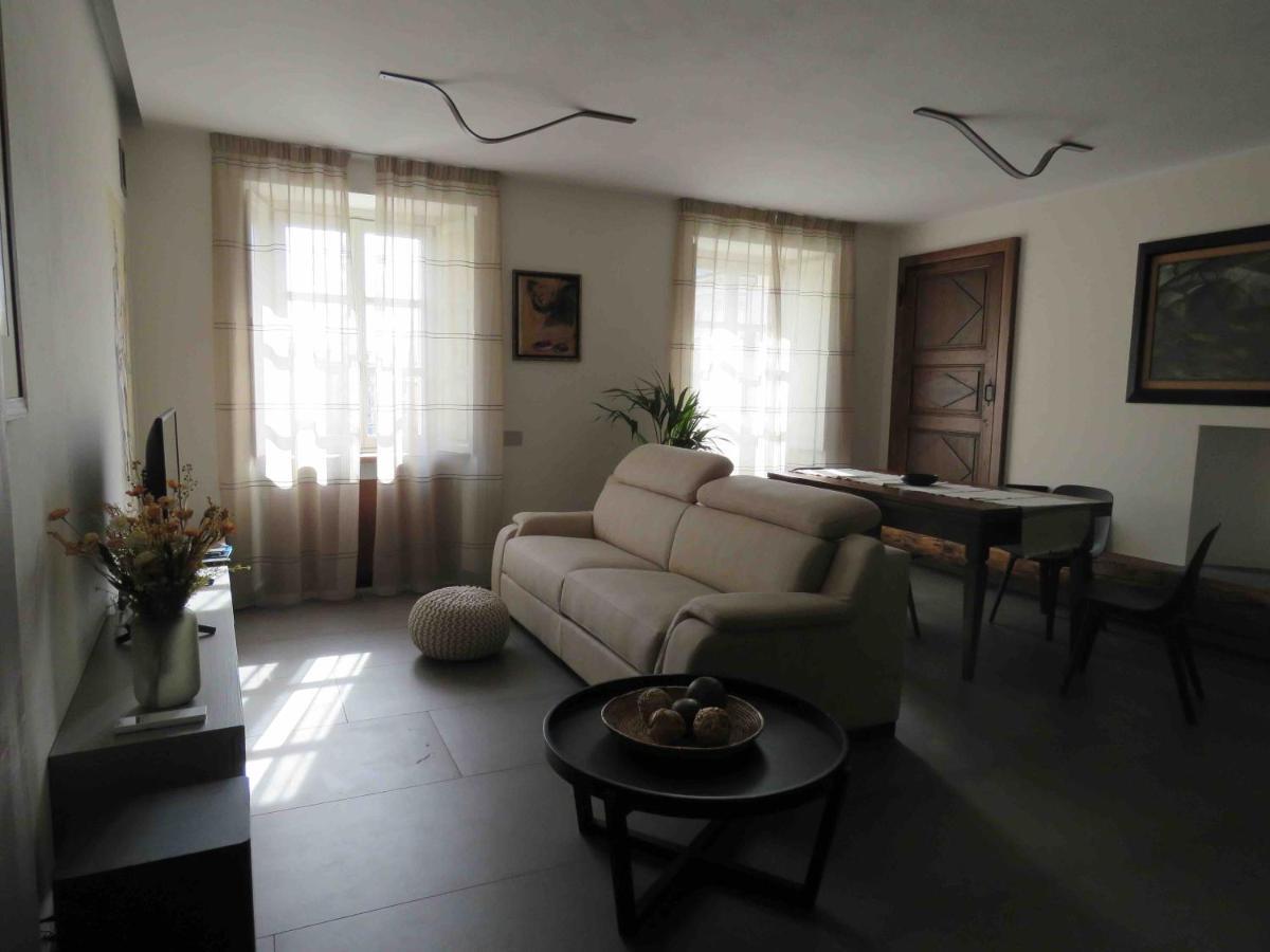 Les Fleuves - Buthier Apartment Aosta Bagian luar foto