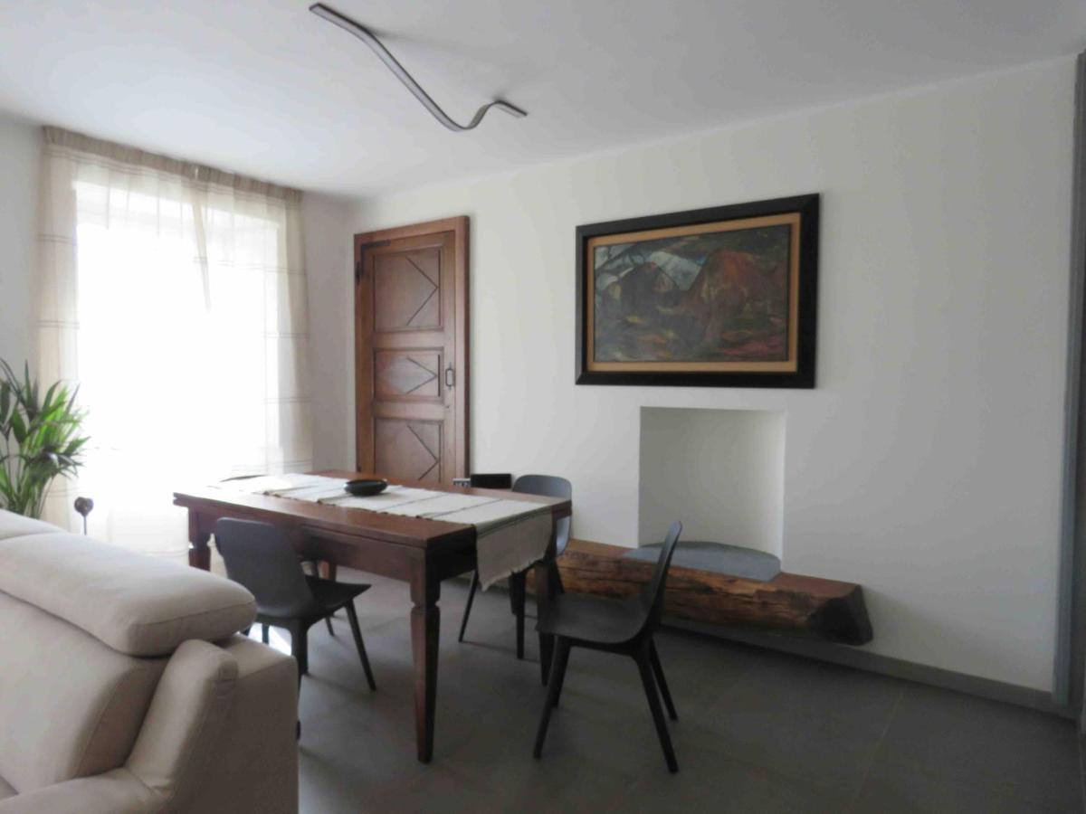 Les Fleuves - Buthier Apartment Aosta Bagian luar foto