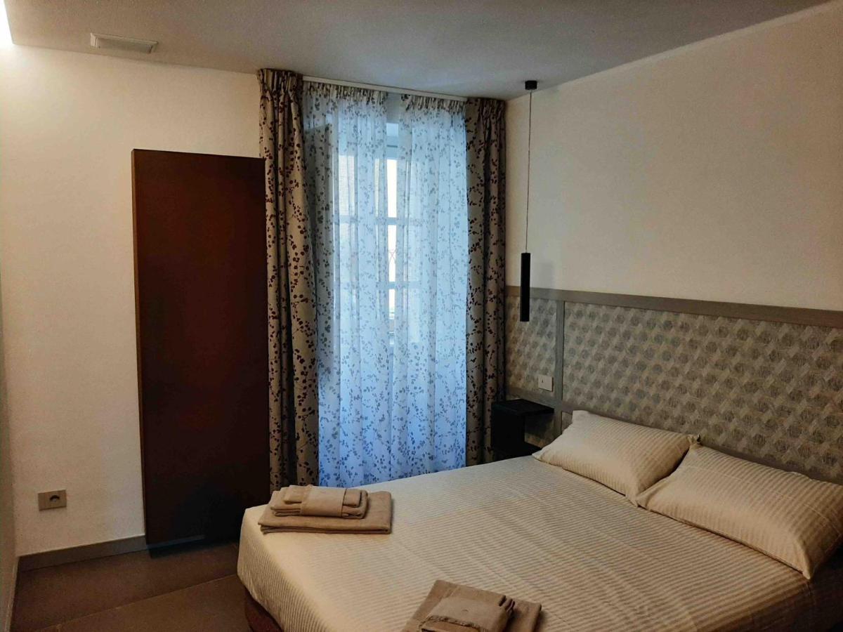 Les Fleuves - Buthier Apartment Aosta Bagian luar foto